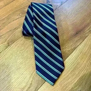 Michael Kors Men’s Necktie 100% Silk Navy Blue White Silver Striped Silk Tie